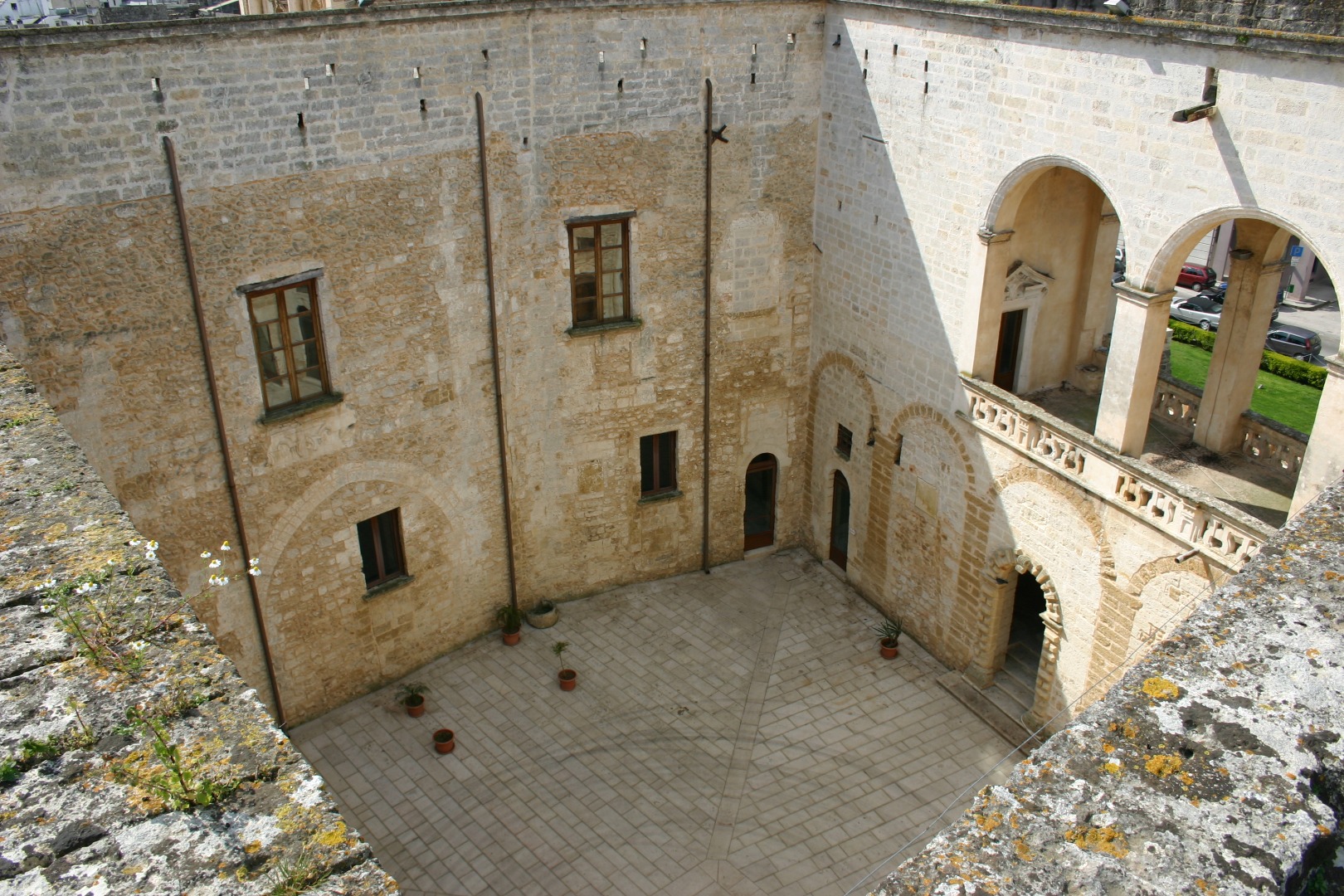 Castello - Atrio